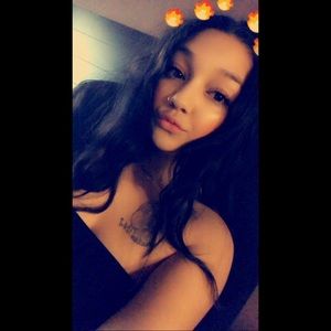 Meet your Posher, Desiree